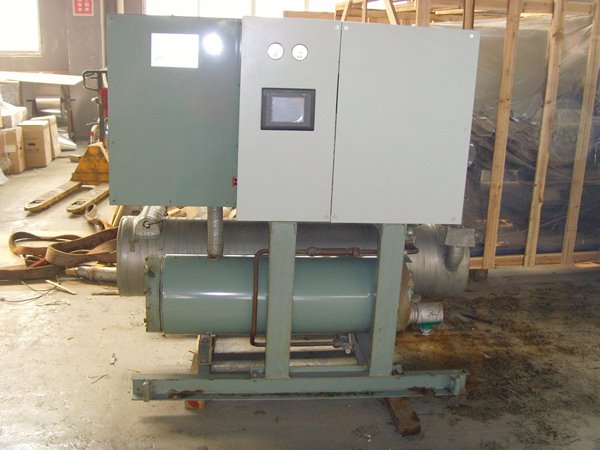 后湖管理区酒店中央空调不停机清洗方法介绍